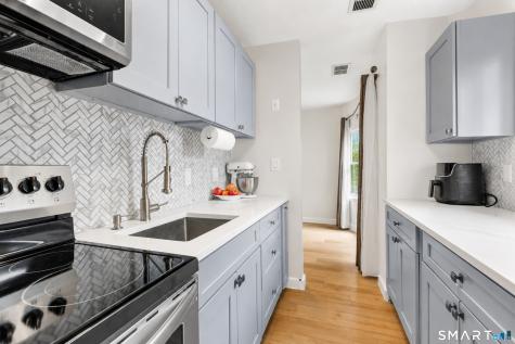 183 Thompson Street East Haven CT 06513