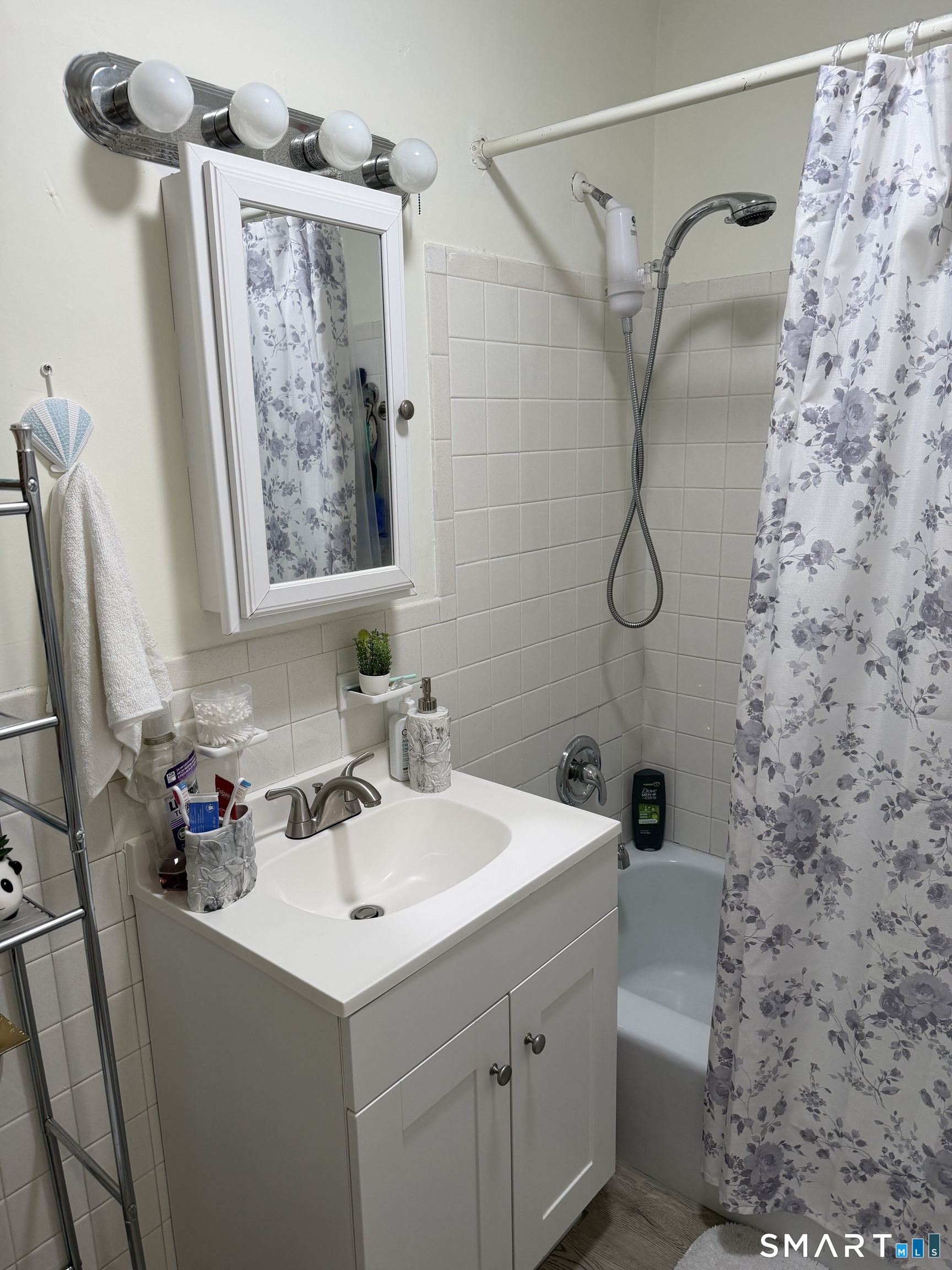 308 Meadowside Road Milford CT 06460