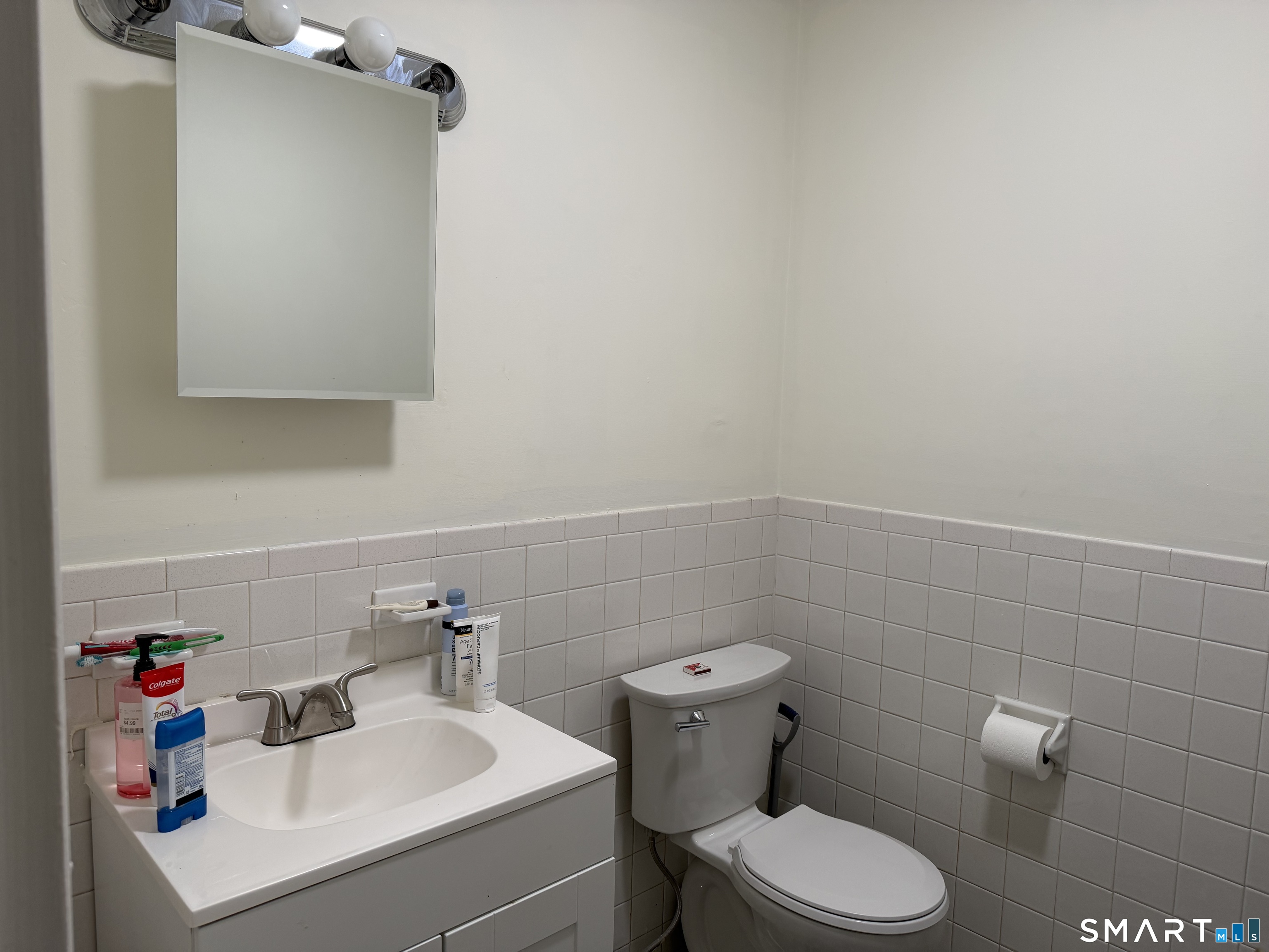 308 Meadowside Road Milford CT 06460