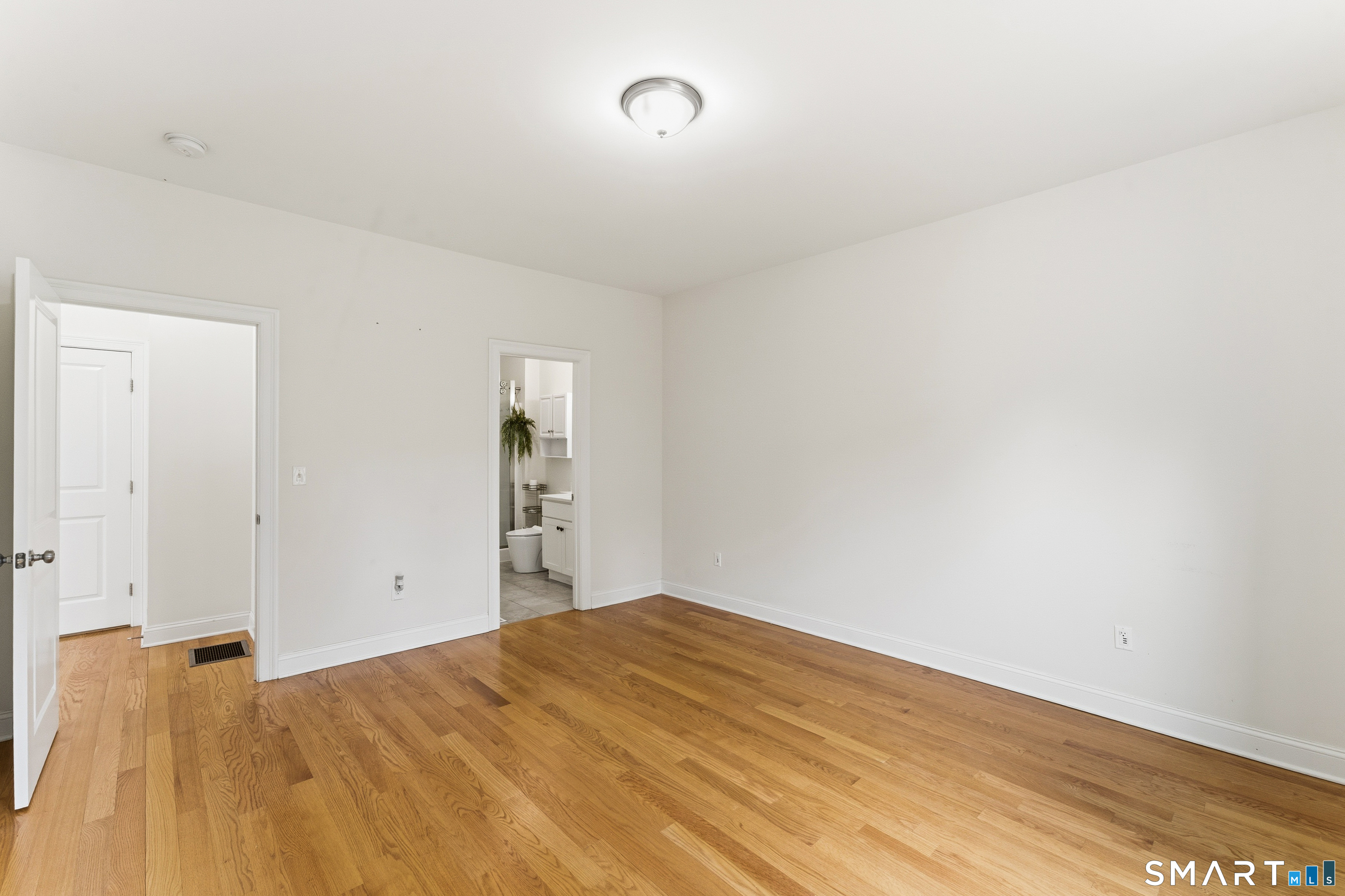 65 South Lakeside Drive Orange CT 06477
