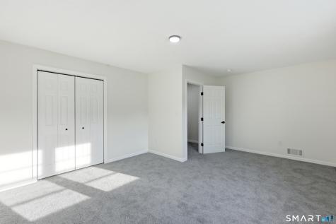 50 Meetinghouse Village Meriden CT 06450