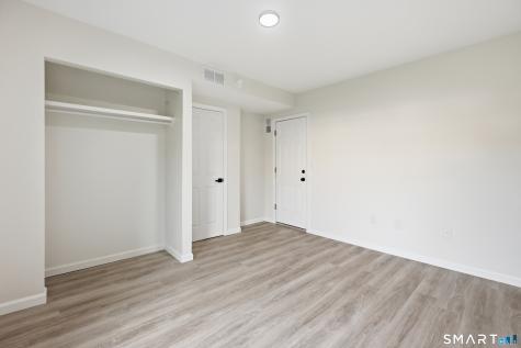 50 Meetinghouse Village Meriden CT 06450