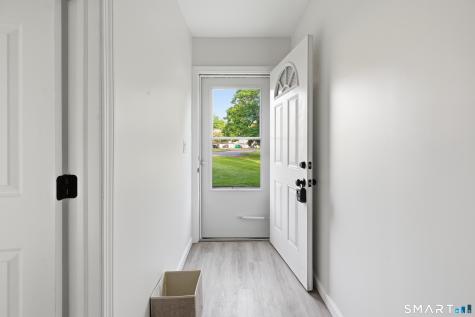50 Meetinghouse Village Meriden CT 06450
