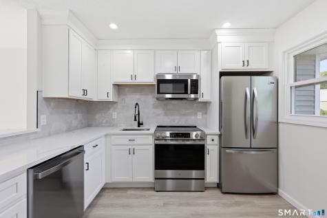 50 Meetinghouse Village Meriden CT 06450