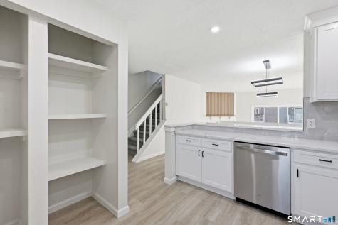 50 Meetinghouse Village Meriden CT 06450