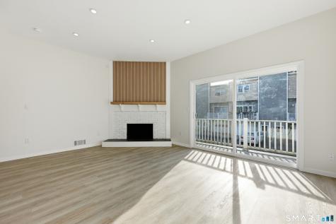 50 Meetinghouse Village Meriden CT 06450