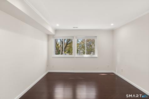 32 Rowayton Woods Drive Norwalk CT 06854