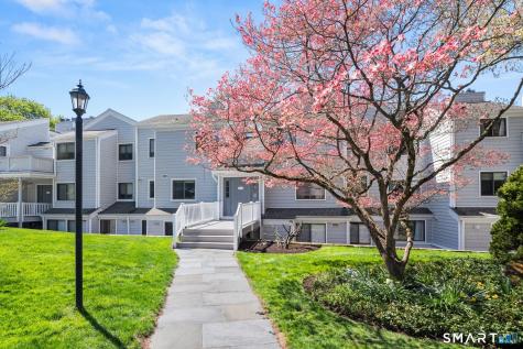 32 Rowayton Woods Drive Norwalk CT 06854