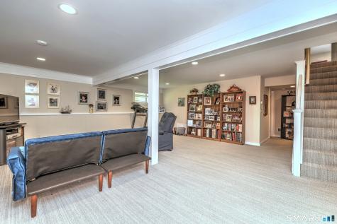 253 Agawam Drive Stratford CT 06614