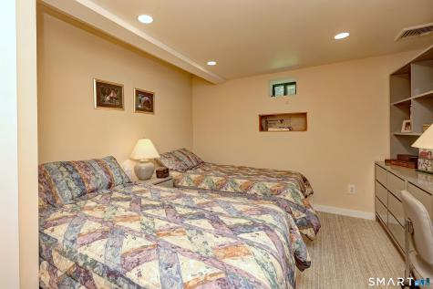 253 Agawam Drive Stratford CT 06614