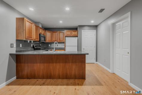 128 Meridian Street Groton CT 06340
