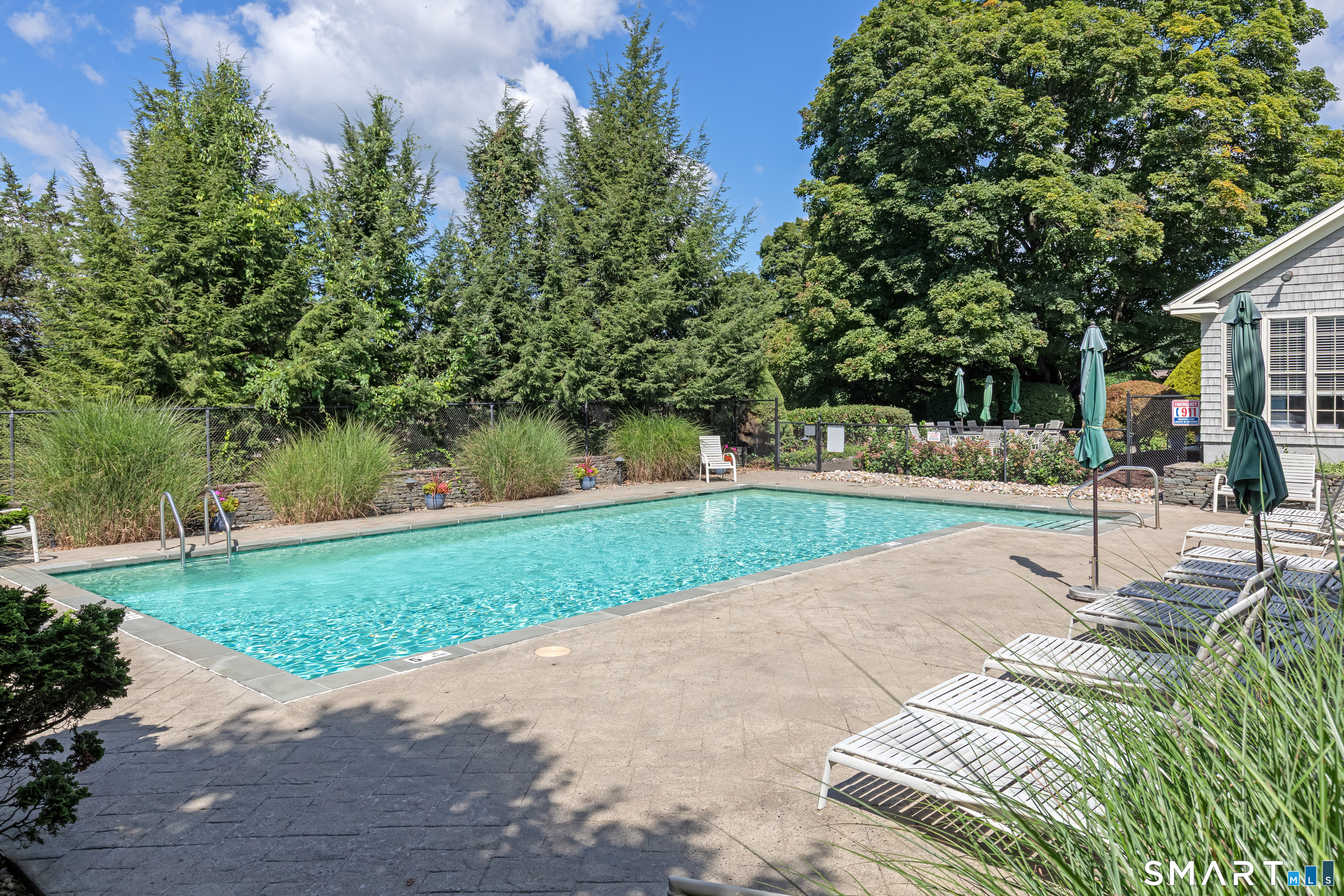 33 Old Field Hill Road Southbury CT 06488