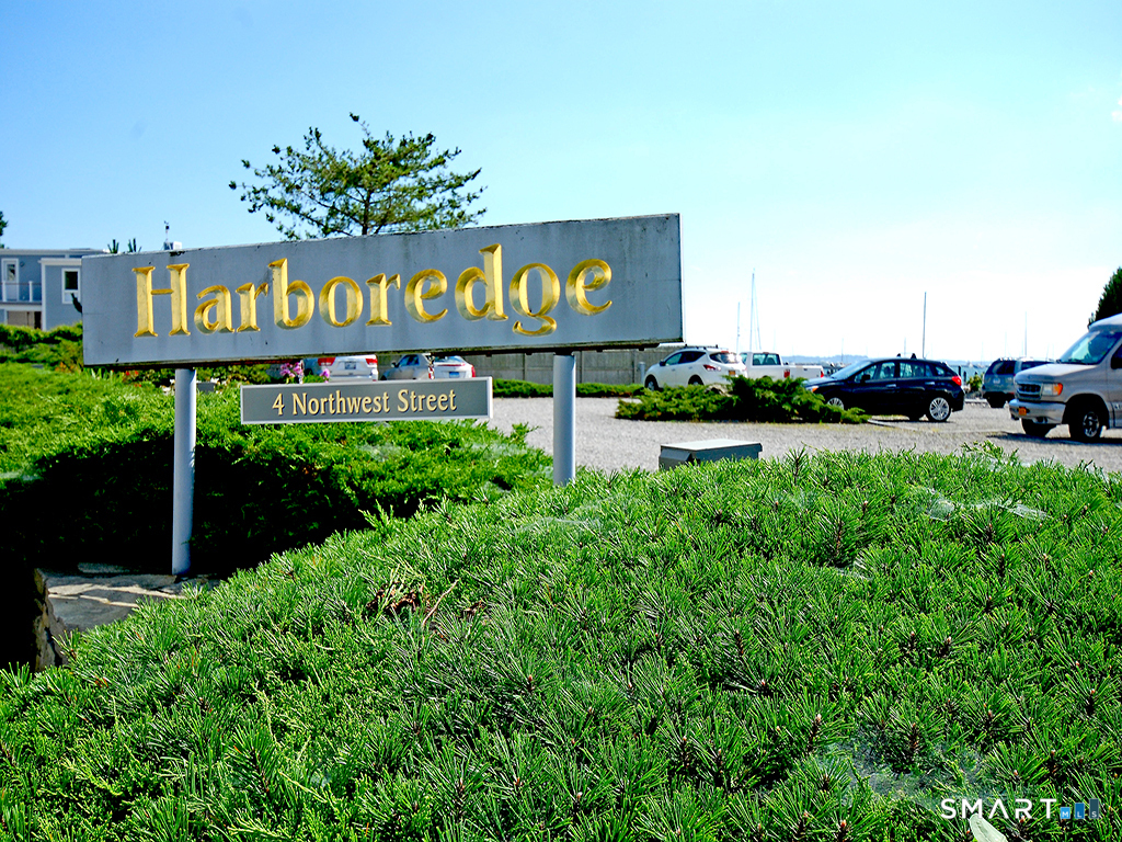 4 NW Street Stonington CT 06378