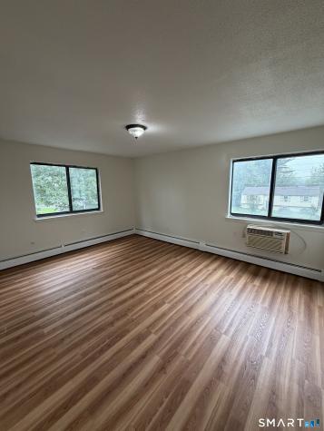 153 Bull Hill Lane West Haven CT 06516