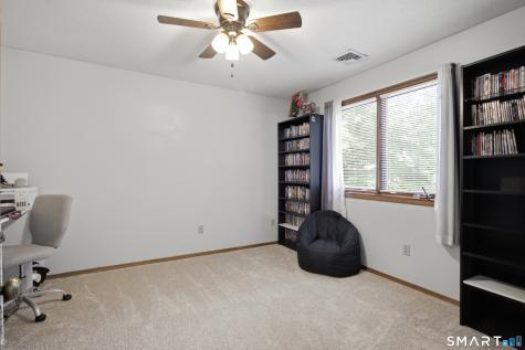 33 Cortland Way Newington CT 06111