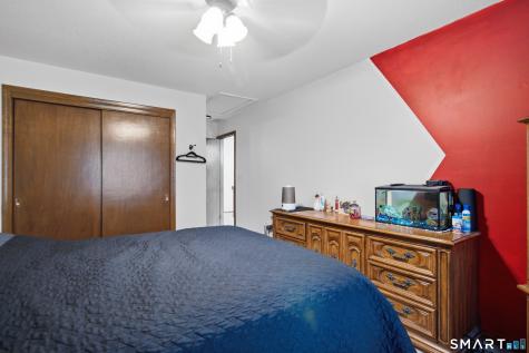 33 Cortland Way Newington CT 06111