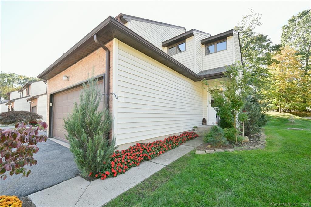 11 Oak Forest Drive Manchester CT 06042