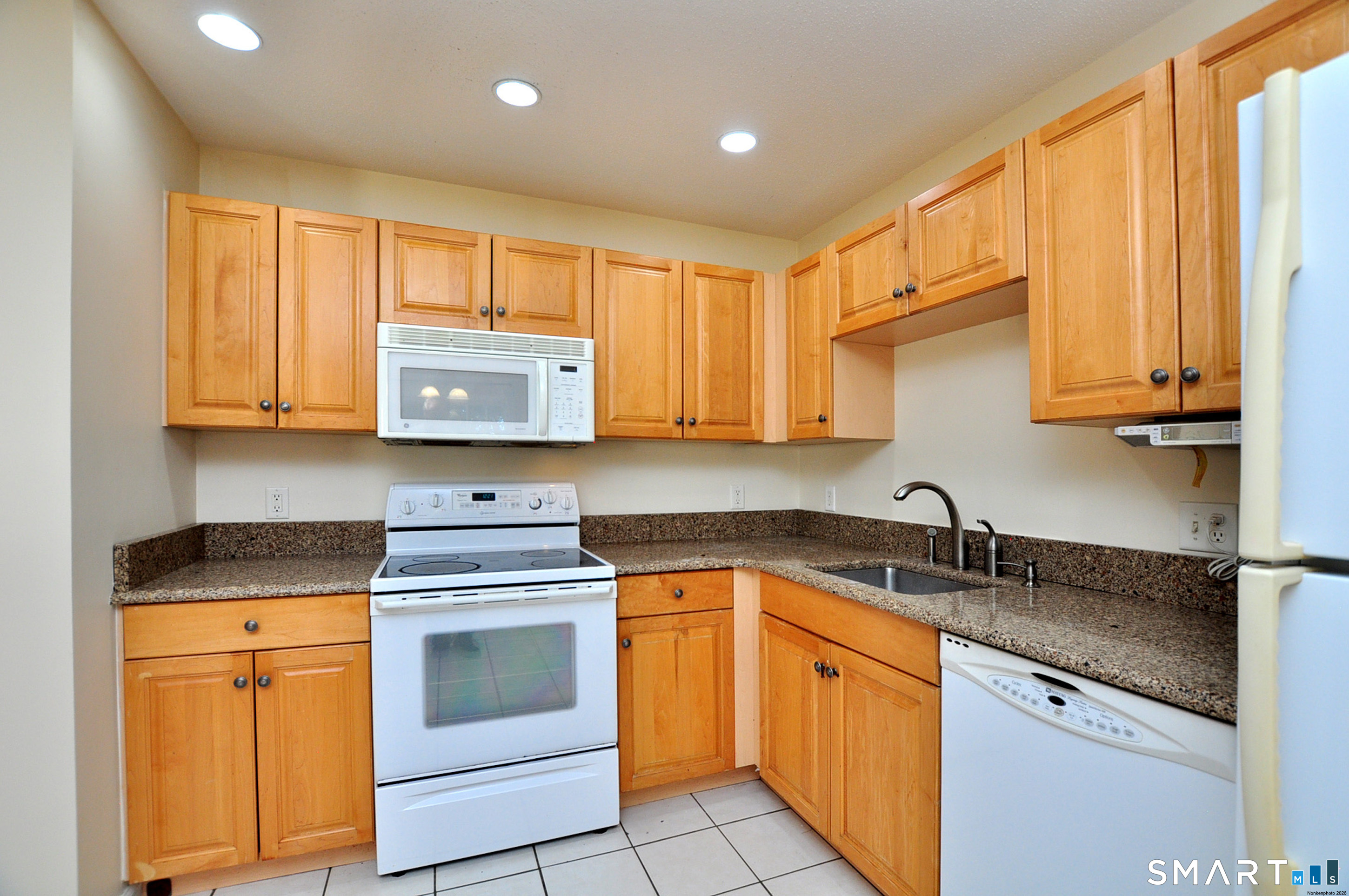 1303 Gray Fox Lane Rocky Hill CT 06067