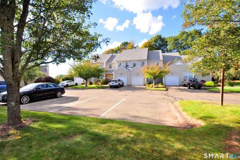 1303 Gray Fox Lane Rocky Hill CT 06067