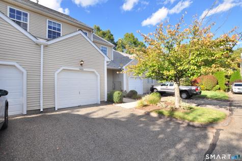 1303 Gray Fox Lane Rocky Hill CT 06067