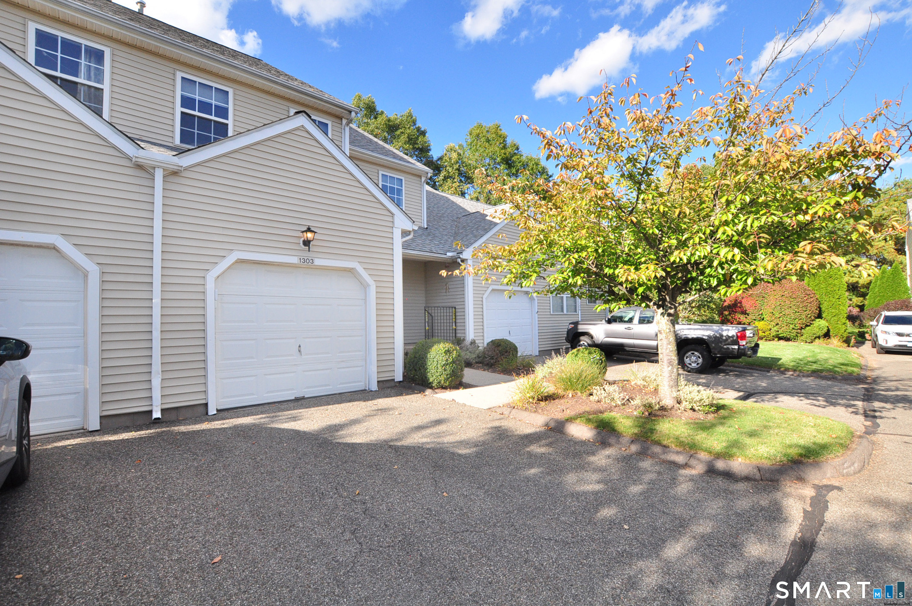 1303 Gray Fox Lane Rocky Hill CT 06067