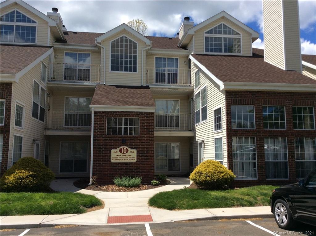 222 Carriage Crossing Lane Middletown CT 06457