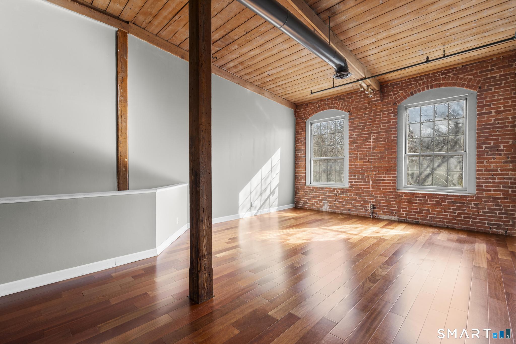 92 Main Street Deep River CT 06417