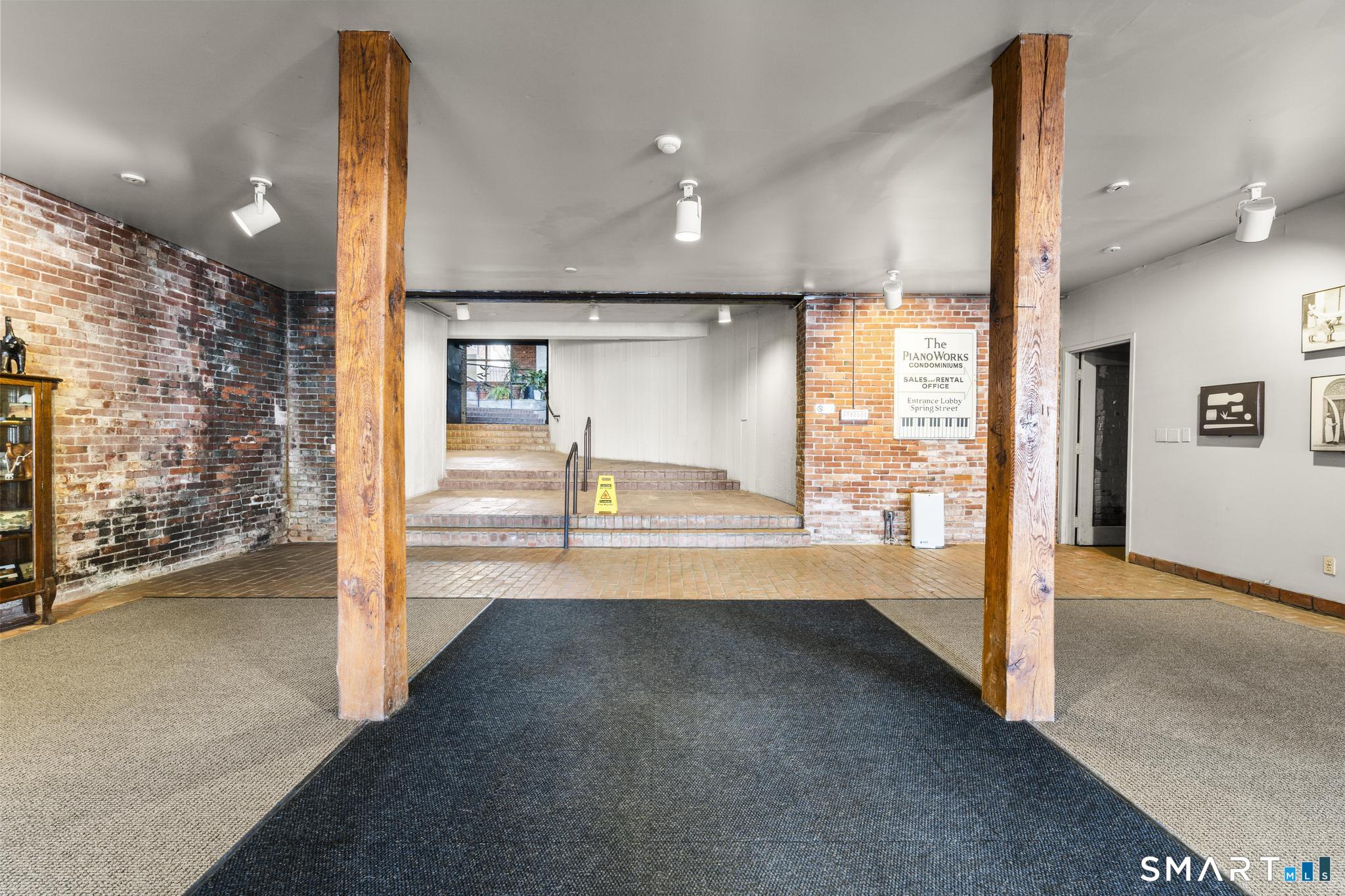 92 Main Street Deep River CT 06417