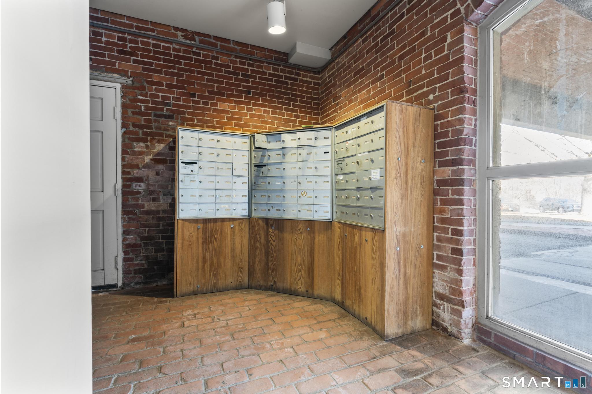 92 Main Street Deep River CT 06417