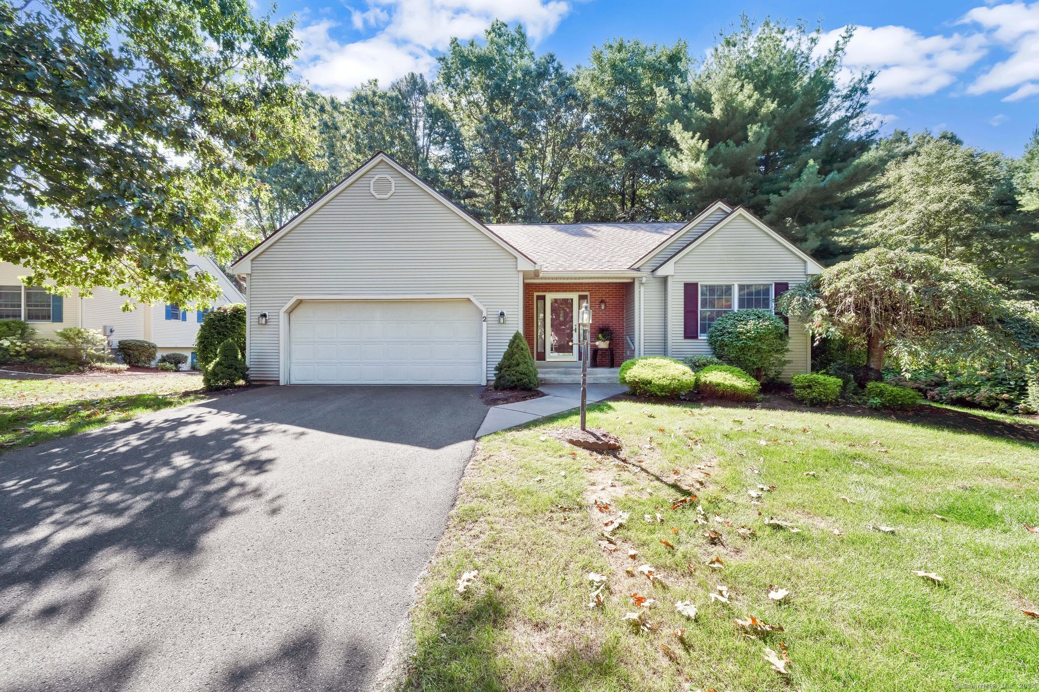 2 Stratton Circle Enfield CT 06082