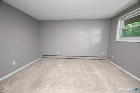 183 Williamstown Court Newington CT 06111