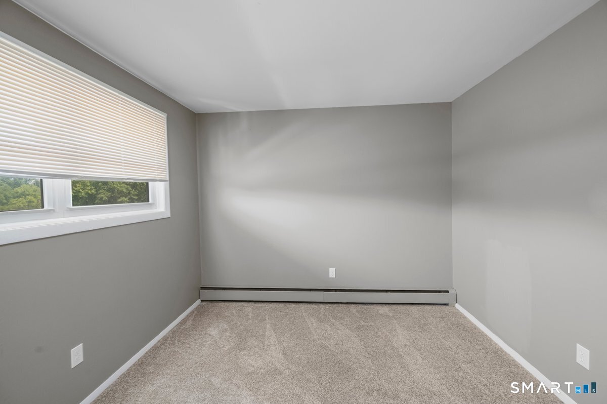 183 Williamstown Court Newington CT 06111