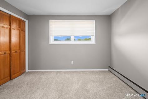 183 Williamstown Court Newington CT 06111