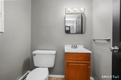 183 Williamstown Court Newington CT 06111