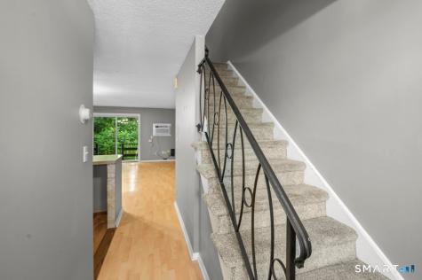 183 Williamstown Court Newington CT 06111