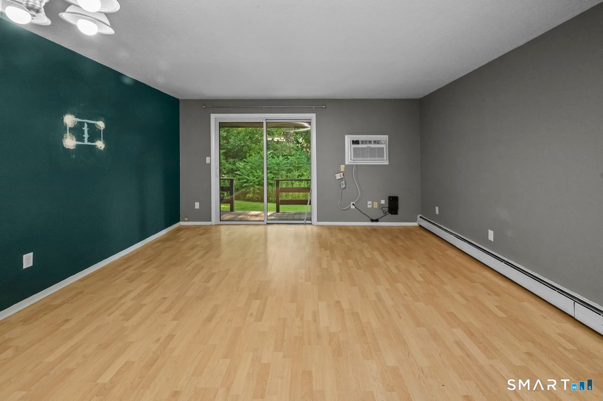 183 Williamstown Court Newington CT 06111