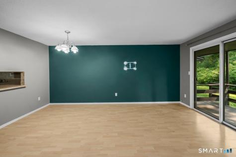 183 Williamstown Court Newington CT 06111