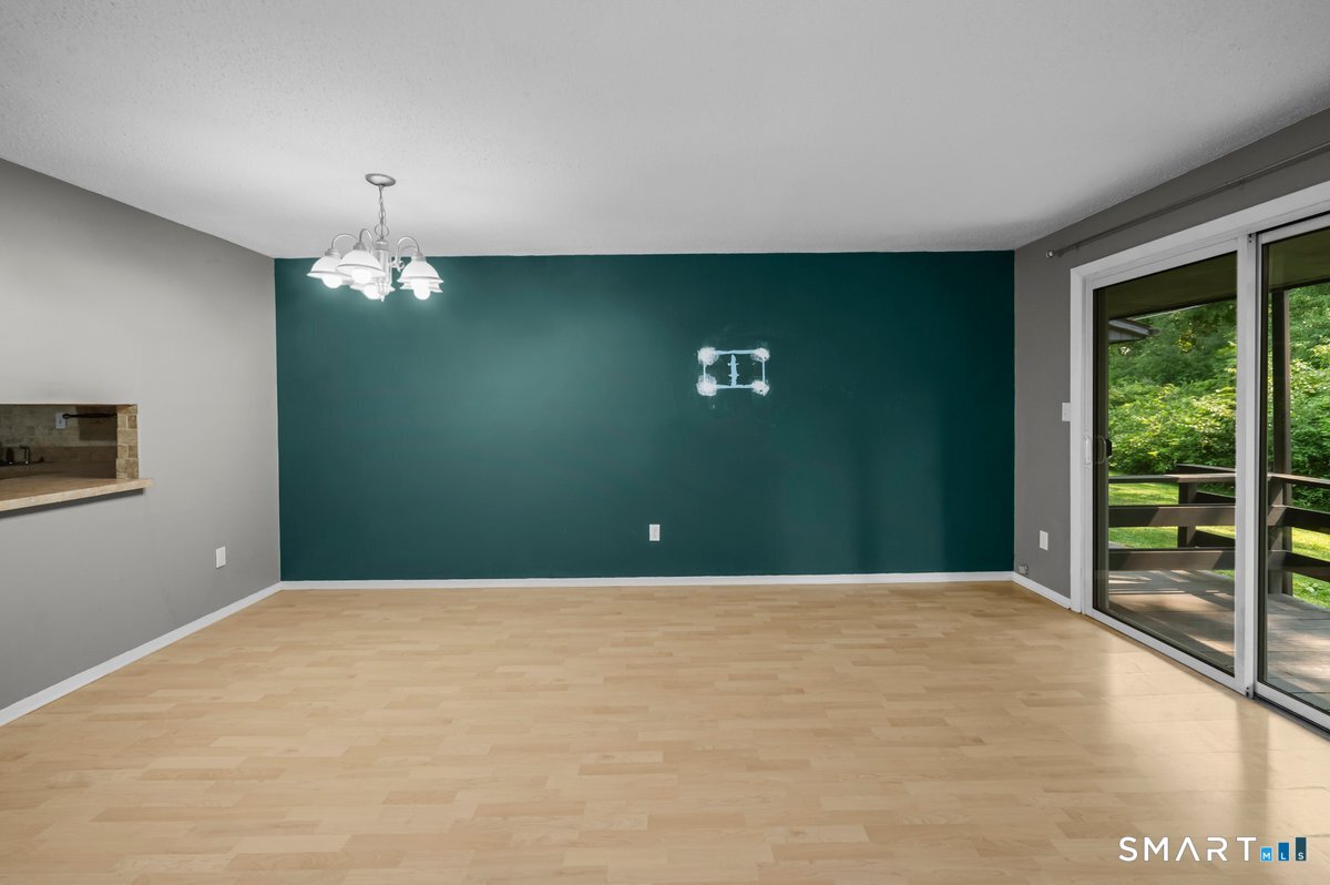 183 Williamstown Court Newington CT 06111