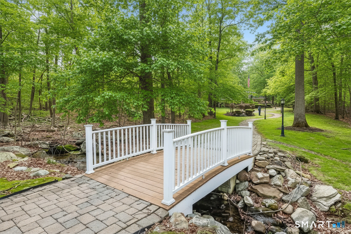 521 Heatherwood Court Oxford CT 06478