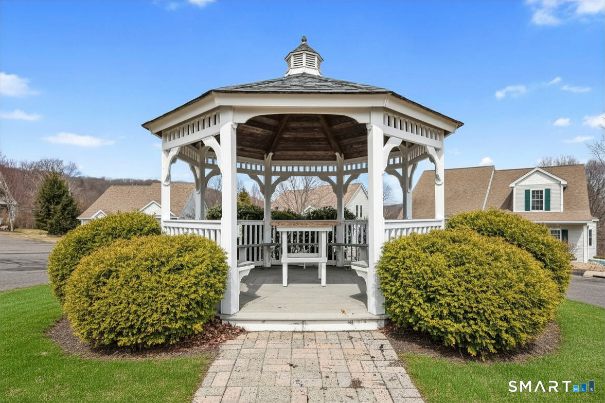 521 Heatherwood Court Oxford CT 06478