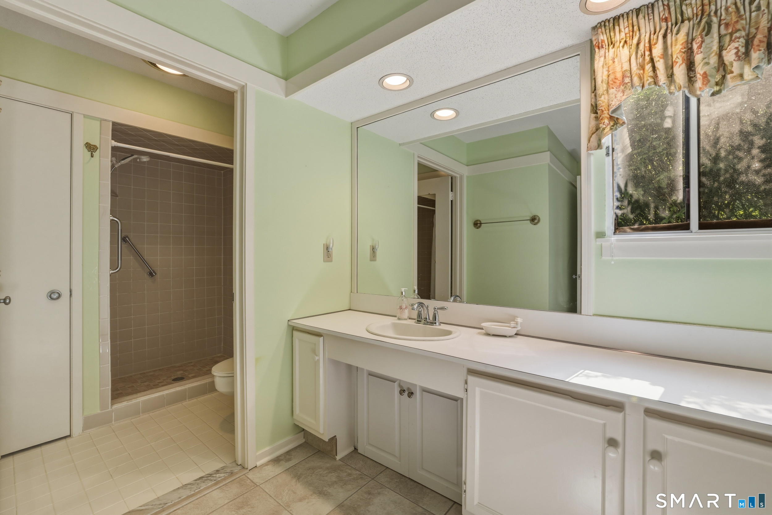 874 Heritage Village Southbury CT 06488