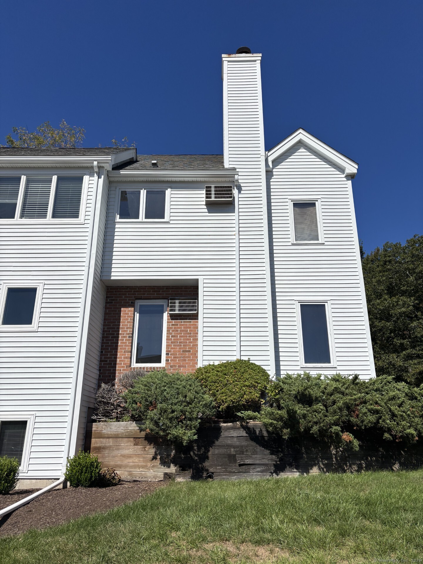 29 Eastbrook Heights Mansfield CT 06250