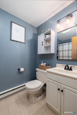 757 Lake Avenue Bristol CT 06010