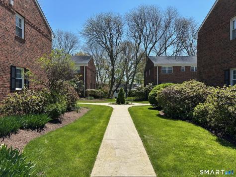 245 Unquowa Road Fairfield CT 06824