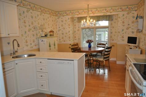 9 Centerbrook Court Avon CT 06001