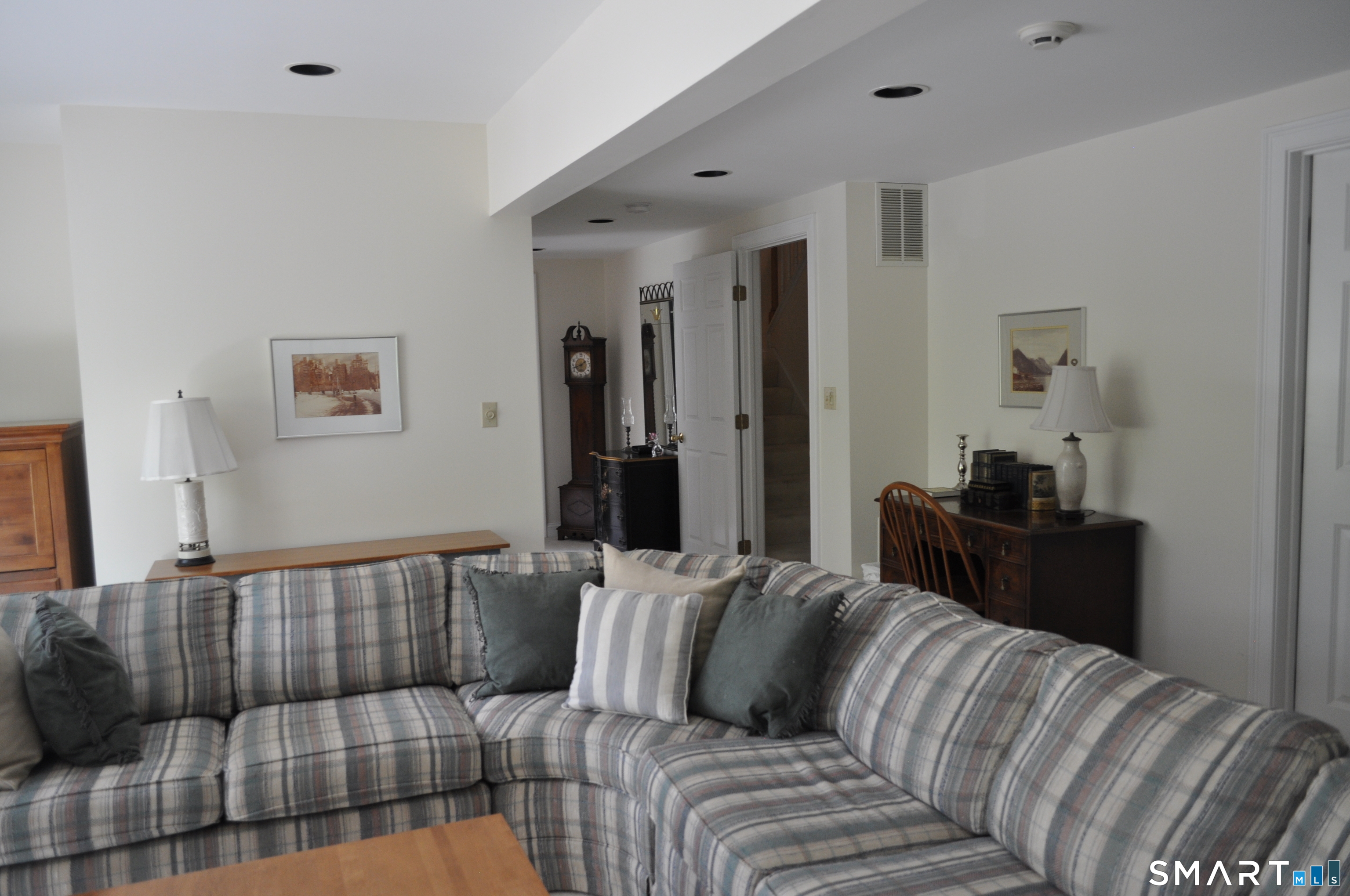 9 Centerbrook Court Avon CT 06001