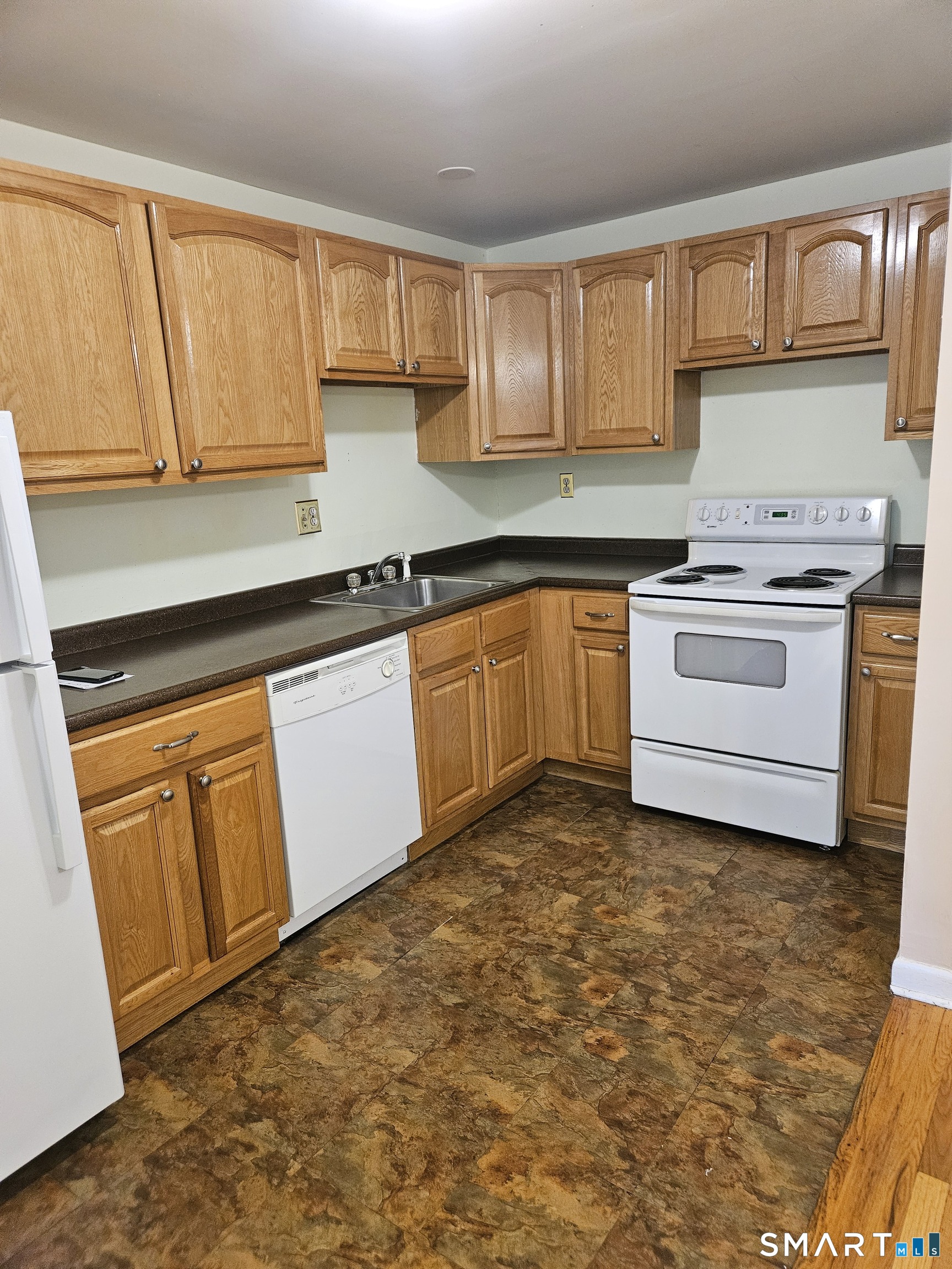 106 Oakwood Avenue West Hartford CT 06119