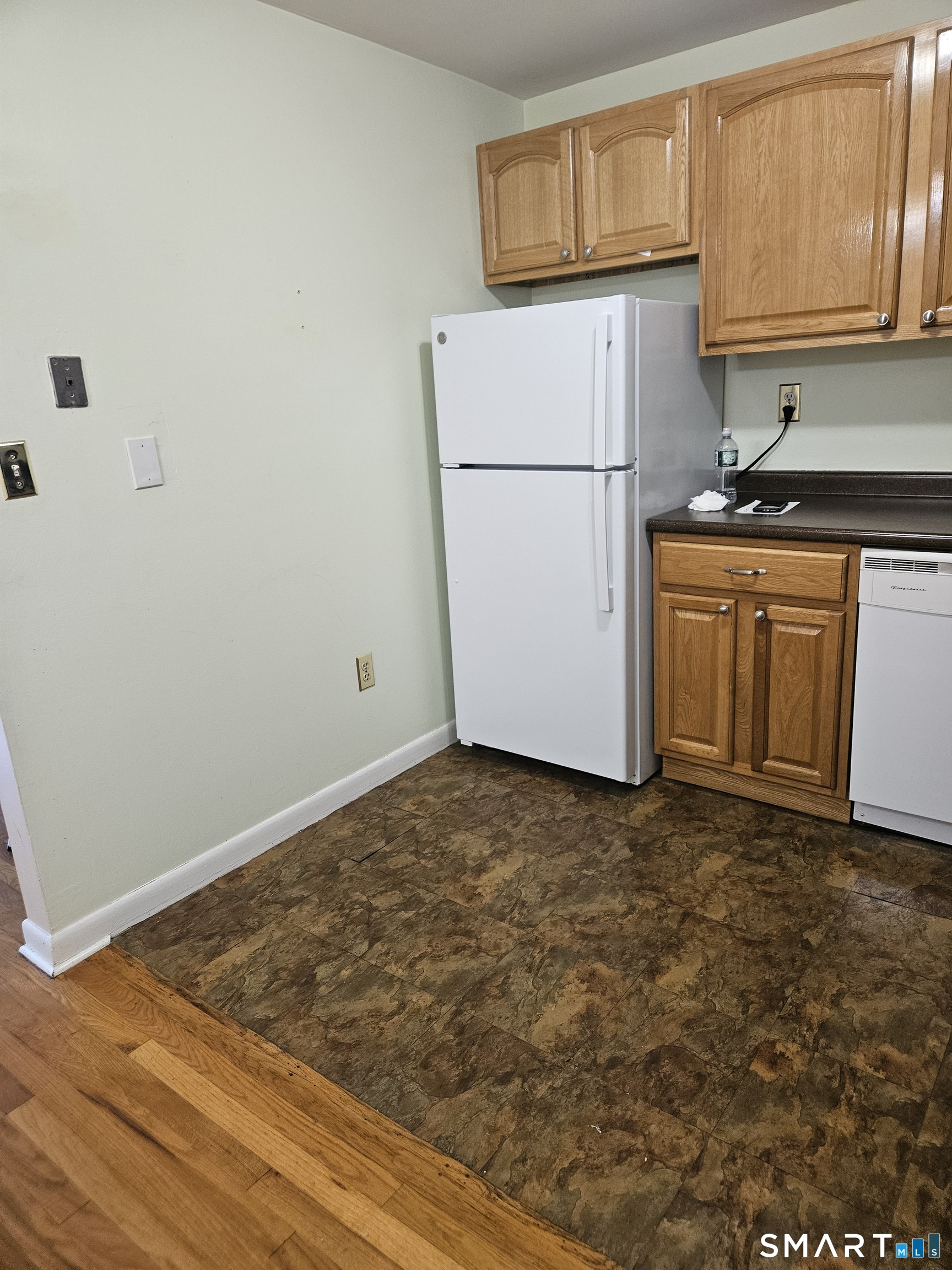 106 Oakwood Avenue West Hartford CT 06119