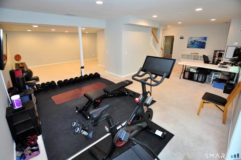 24 Gatewood Avon CT 06001