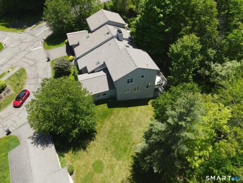 24 Gatewood Avon CT 06001
